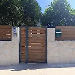 Panos Luxury Apartment